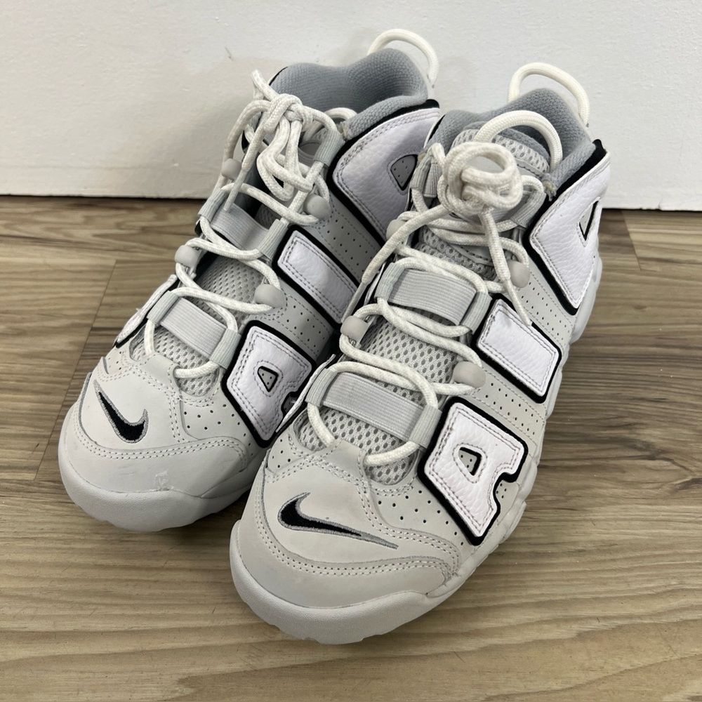 Nike Air More Uptempo Gray White Athletic Shoes Sneakers GS Size 5.5Y FD0022-001